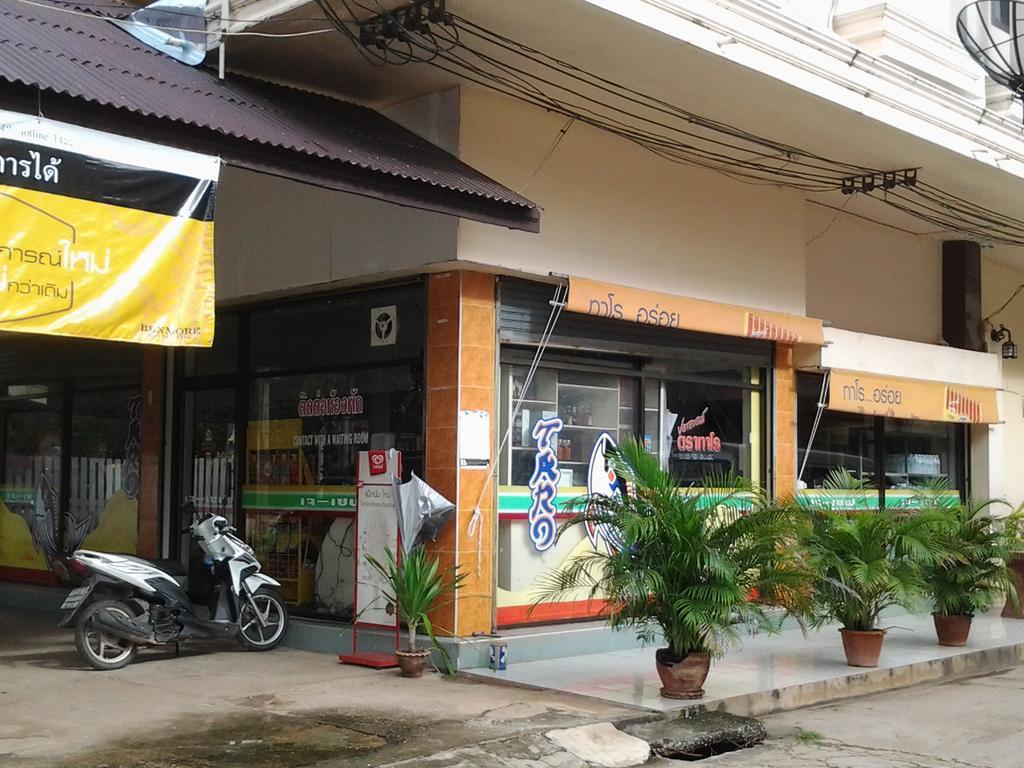 素可泰 J-安全旅馆酒店 外观 照片