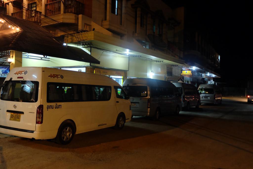 素可泰 J-安全旅馆酒店 外观 照片