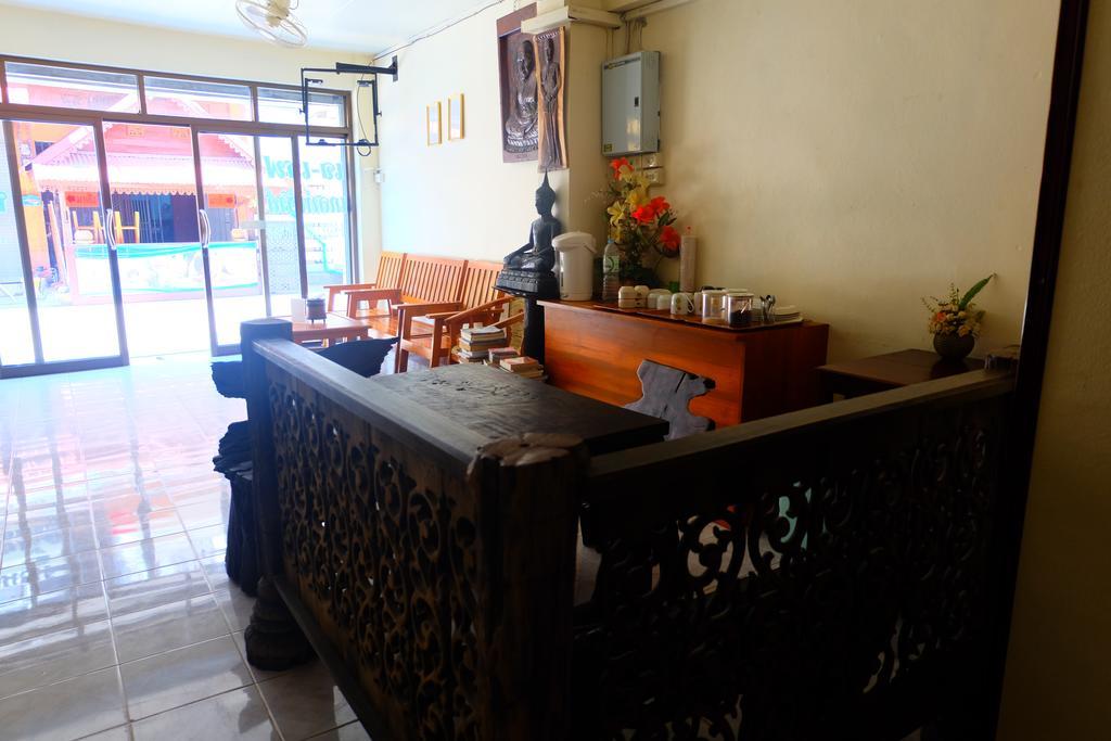 素可泰 J-安全旅馆酒店 外观 照片